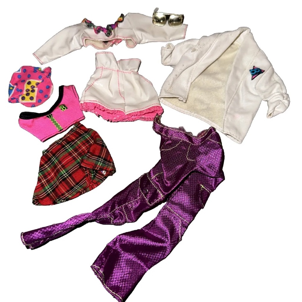 8 PCS GENUINE BARBIE DOLL CLOTHES/ACCESSORIES